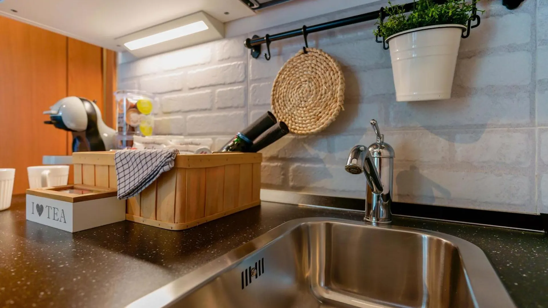 B&B Il Viaggio Bologna 0*,  Italy