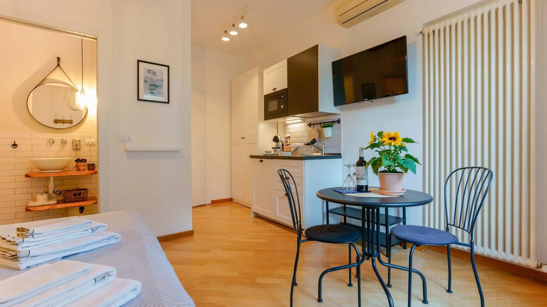 B&B Il Viaggio Bologna Italy
