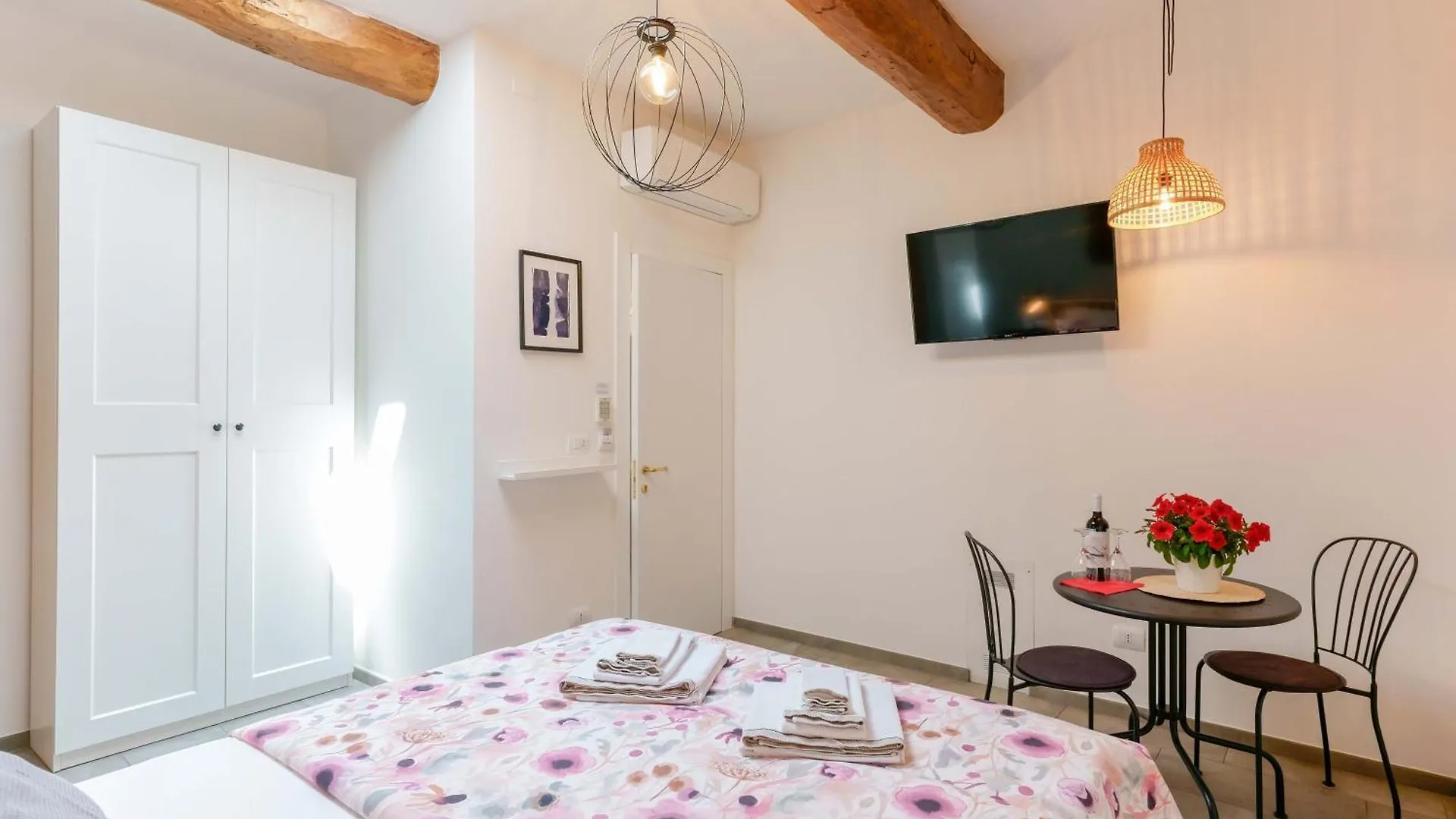 B&B Il Viaggio Bologna Italy